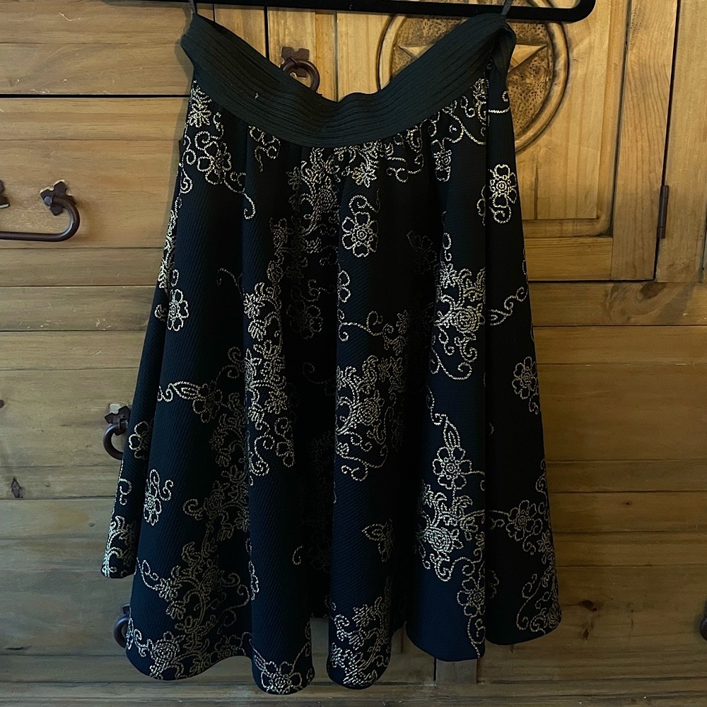 Knee-length Skirt